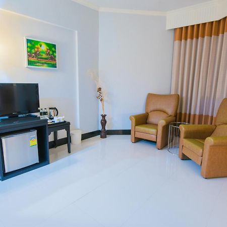 Asawann Hotel Nongkhai Нонгкхай Экстерьер фото